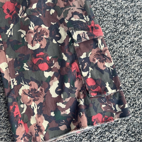 Anthropologie Pilcro Printed Cargo Wide Bootcut Pants - ALTERED - Picture 5 of 11